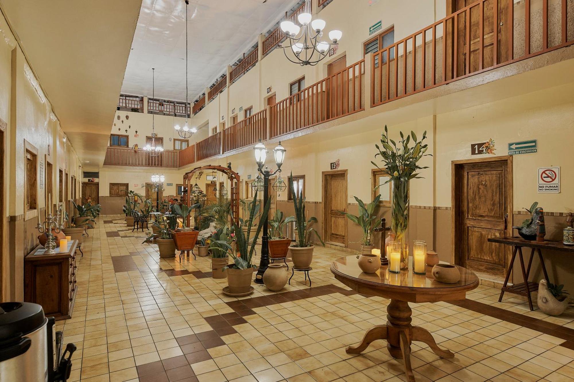Hotel Cervantino タパチュラ エクステリア 写真