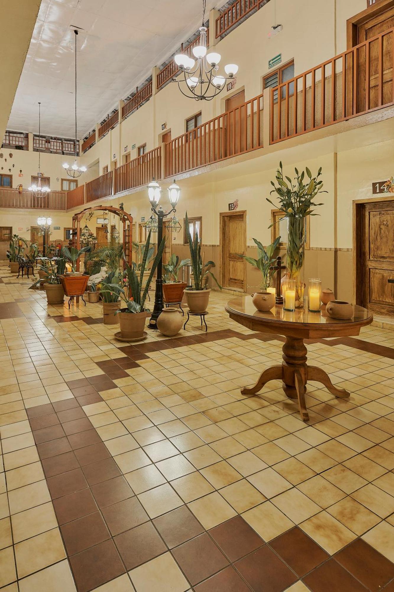 Hotel Cervantino タパチュラ エクステリア 写真